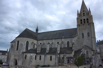 Fototapeta na wymiar L'église collégiale de Meung-sur-Loire, France