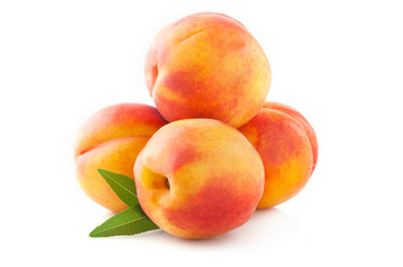 Fototapeta na wymiar Ripe peach fruits