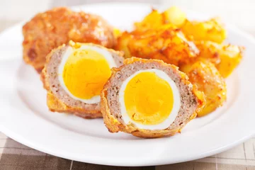 Foto auf Acrylglas Vorspeise Meatloaf with eggs