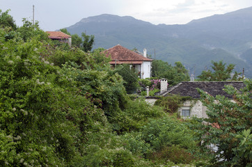 Fototapeta na wymiar House in the mountain