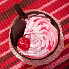 Muffin with cream