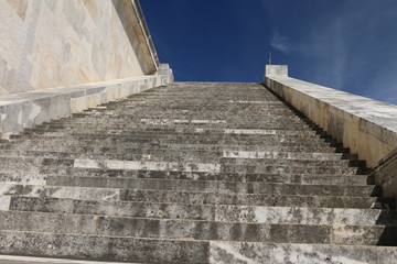 alte mauer treppe 