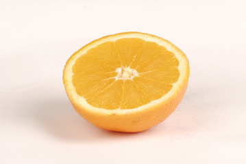 Fototapeta premium Juicy sectioned oranges 