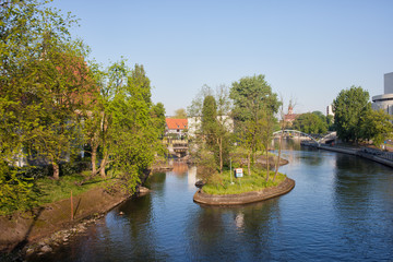 Brda River with Islet in Bydgoszcz - obrazy, fototapety, plakaty