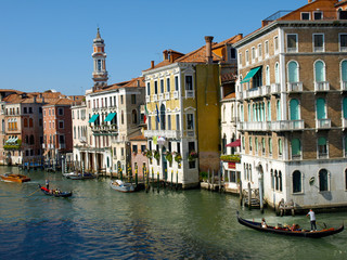 Obraz na płótnie Canvas Typical day in Venice
