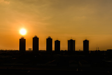 Fototapeta na wymiar Silhouette Building at Sunset.