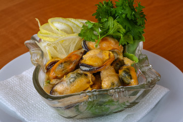 Mussels in butter sauce