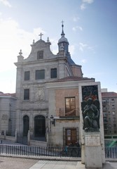 Fototapeta na wymiar eglise à Madrid