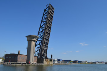 Fototapeta na wymiar open bridge over canal