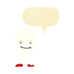 cartoon happy tooth with speech bubble