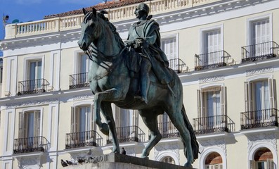Fototapeta na wymiar statue à madrid