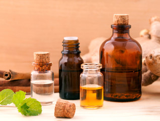 Obraz na płótnie Canvas Spa Essential Oil - Natural Spas Ingredients for aroma aromather
