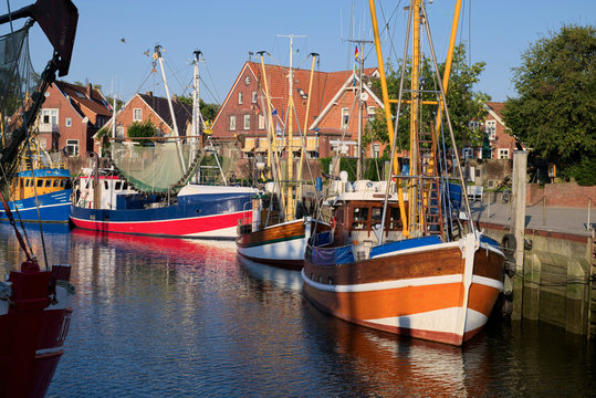 Neuharlinger Siel, die Nordseek&uuml;ste und das Wattenmeer.