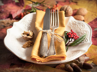 Autumn table setting