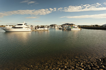 Fototapeta premium Beautiful marina close to a shallow coastline