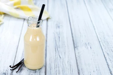 Papier Peint photo autocollant Milk-shake Fresh made Vanilla Milk