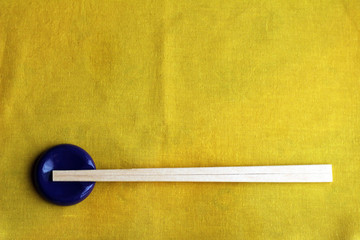 Chopstick rest and disposable chopsticks