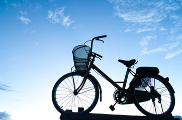 Fototapeta premium Silhouette of bicycle 
