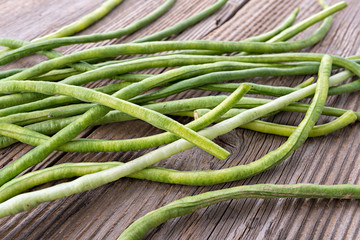 Yardlong Bean, organic long bean
Yardlong bean is also known as the long-podded cowpea, asparagus bean, snake bean, or Chinese long bean