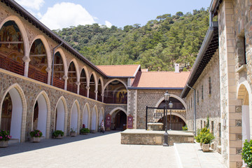 Fototapeta na wymiar Кипр. Панорама монастыря Kikkos.