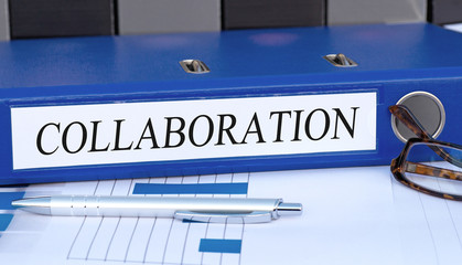 Collaboration binder in the office