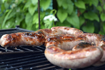 Колбаски на гриле
