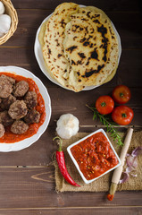 Indian lunch - meat balls with naan