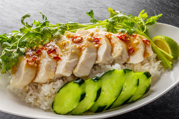 シンガポール・マレーシア・タイ風チキンライス Hainanese chicken rice