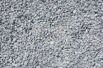 grauer grober Kies