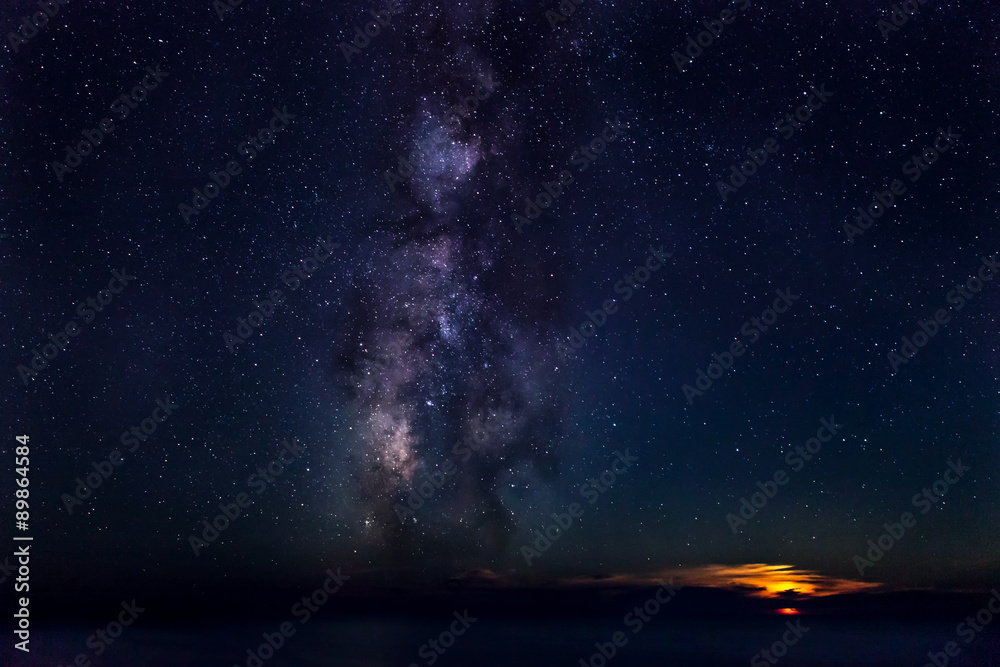 Wall mural moonset & milky way