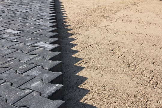 Pflasterarbeiten auf einer Baustelle