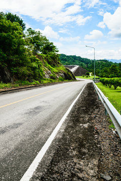 Dam Road2