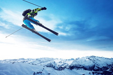 Skier jumps - obrazy, fototapety, plakaty