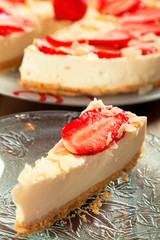 Cheesecake with strawberries