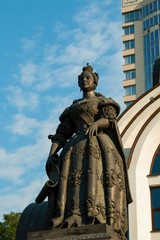 Fototapeta premium Monument to Catherine the Great, established in park Revolution in Rostov - on - Don.