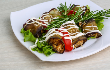 Aubergine roll