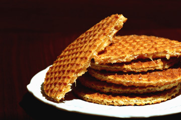 crunchy wafer chocolate syrup