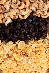 Corn flake with currant dried fruit ,cashew nuts.
