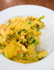 Stir-Fried Crab Meat with Curry Power recipe, Thai food