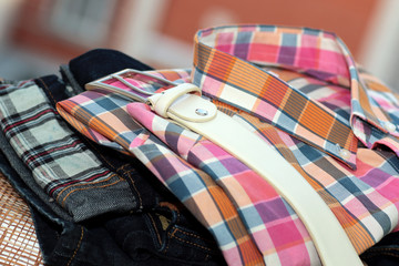 Set jeans belt shirt