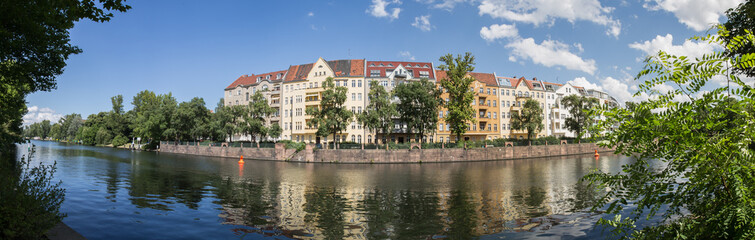 berlin spree river high resolution panorama - obrazy, fototapety, plakaty