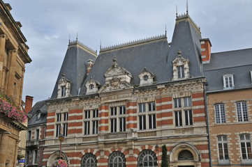 Obraz premium Moulins, antichi palazzi - Alvernia, Francia