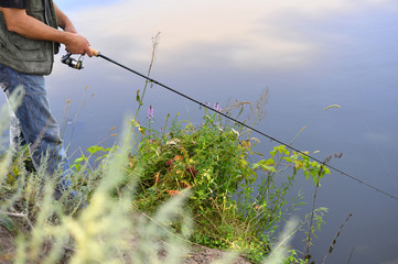 Spinning in the hands of the fisher