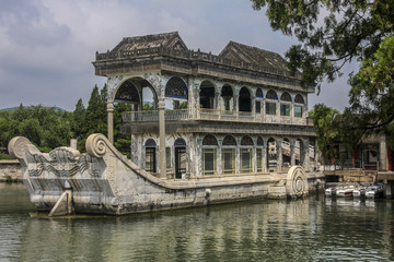 Sommerpalast, Peking, Marmorboot