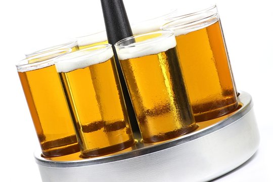 K&ouml;lschkranz isoliert auf wei&szlig;em Hintergrund