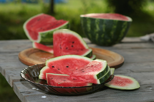 watermelon cutting in nature