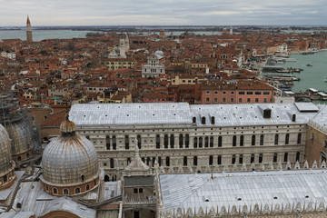 Fototapeta na wymiar Rooftop views of Venice, Italy.