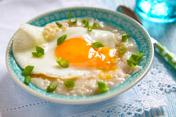 Savoury porridge