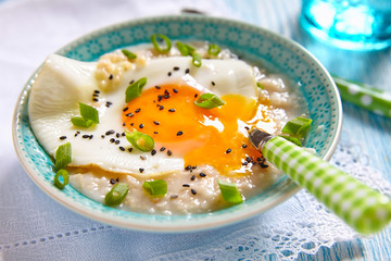Savoury porridge
