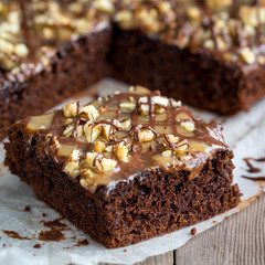 Chocolate pie with nuts